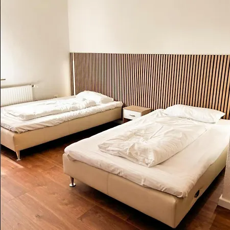 Messe Flat , 2 Beds , And Bright Apartmán